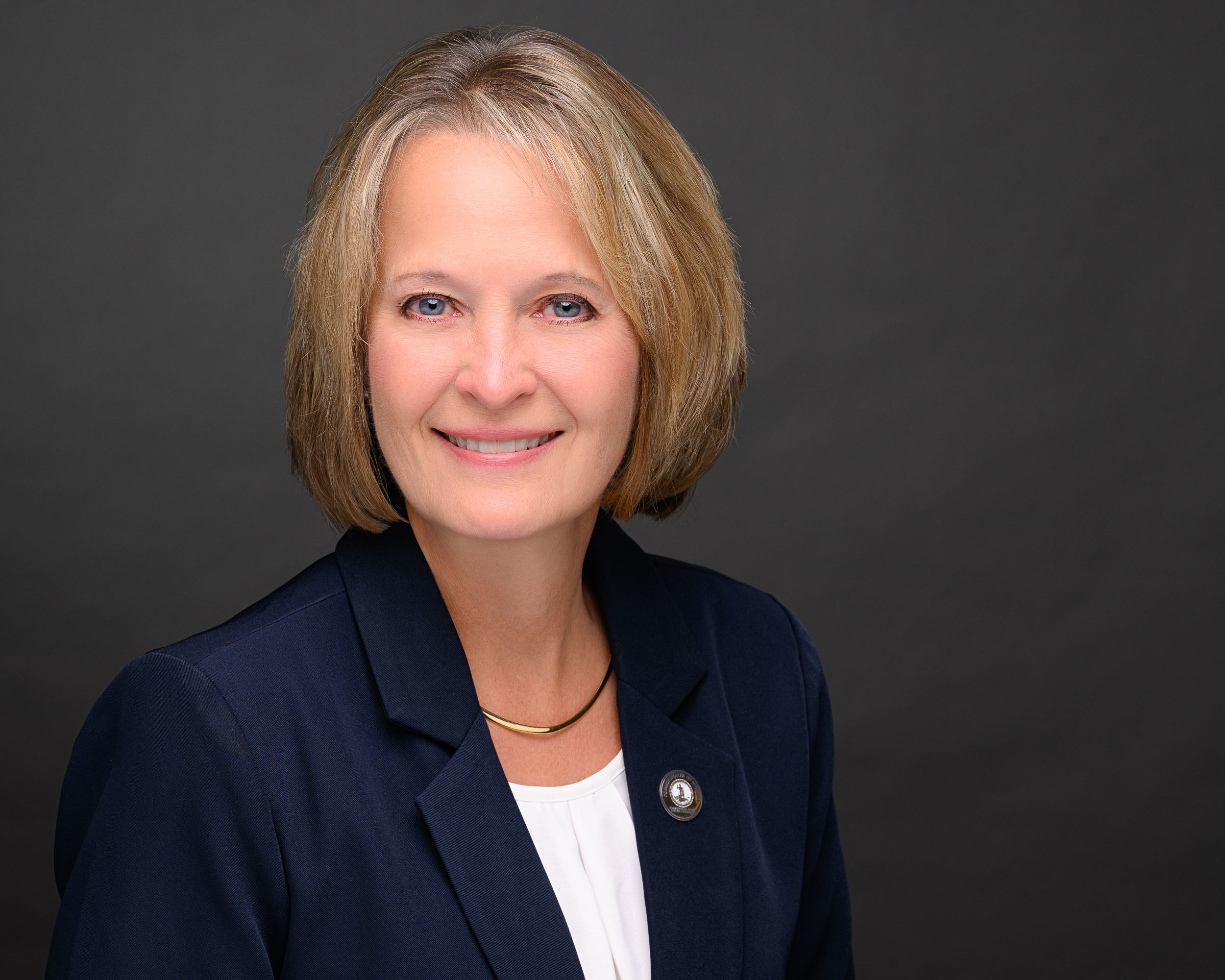 Stevens_Lori_614-0026-Edit_(2)-2portrait_-Retouched